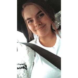 Meet your Posher, Katelyn